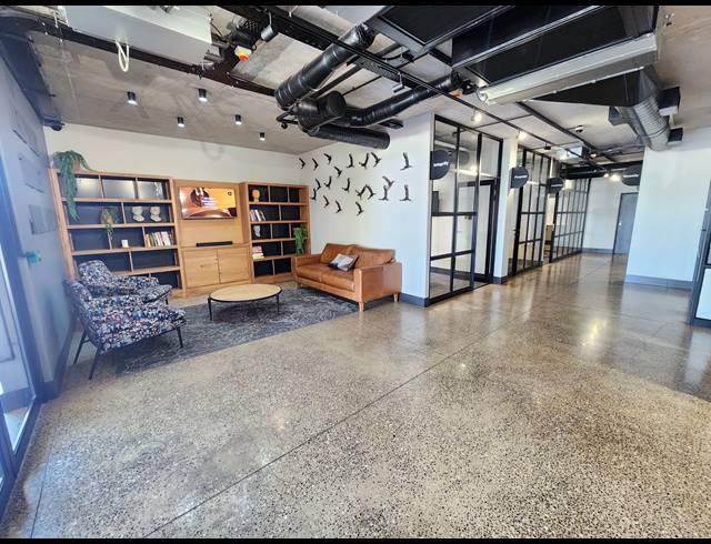 48M² OFFICE TO LET IN ROOIHUISKRAAL NORTH